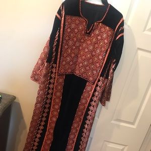 Palestinian falasteeni tatreez embroidery thobe